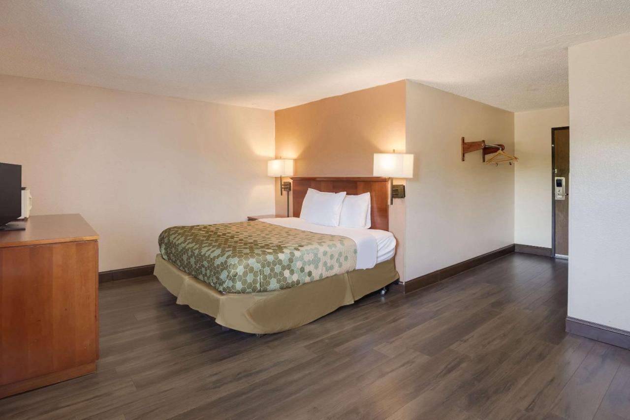 Rodeway Inn Colorado Springs Exteriér fotografie