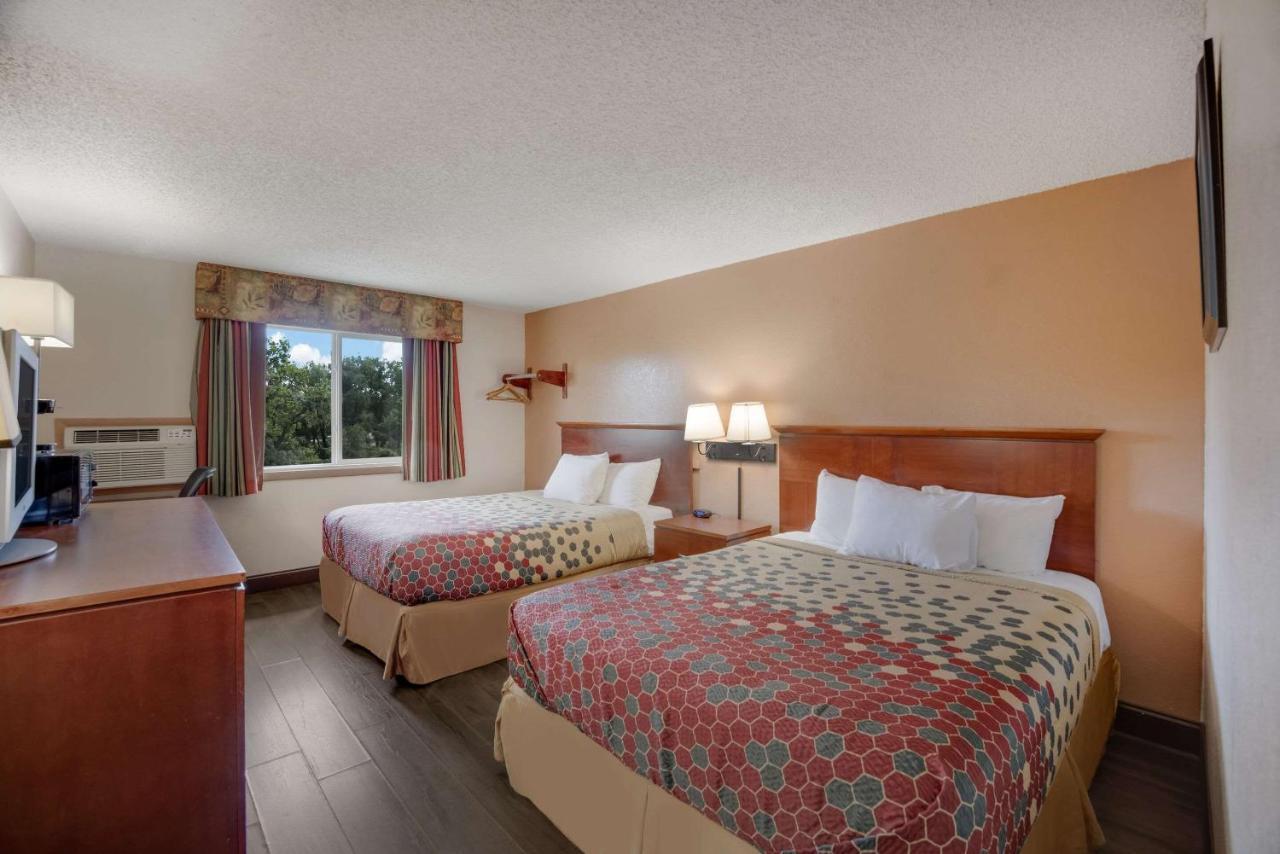Rodeway Inn Colorado Springs Exteriér fotografie